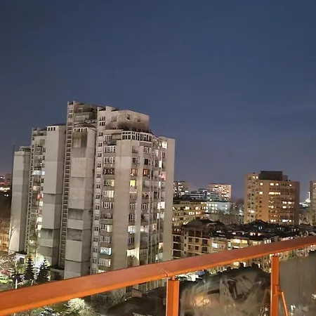 тони 1 с панорамна морска гледка и паркинг Apartament *