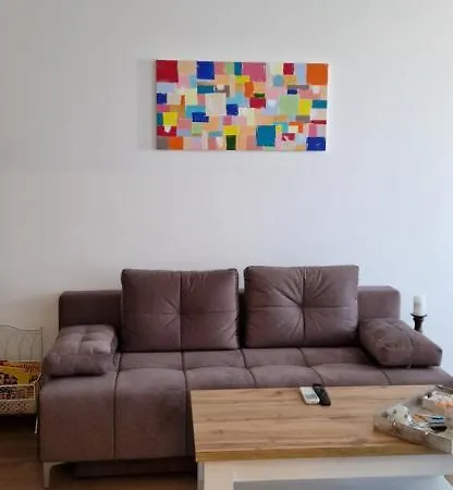 тони 1 с панорамна морска гледка и паркинг Appartement *