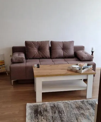 Appartamento тони 1 с панорамна морска гледка и паркинг