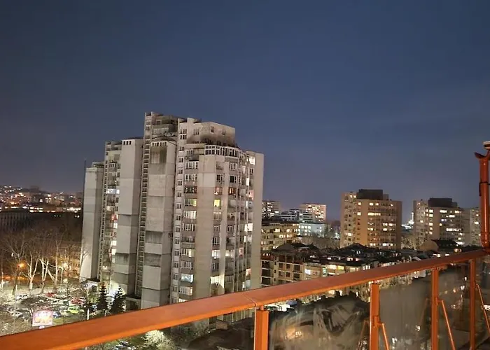 тони 1 с панорамна морска гледка и паркинг Apartman *